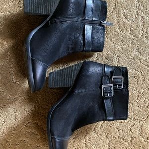 Vince Camuto booties